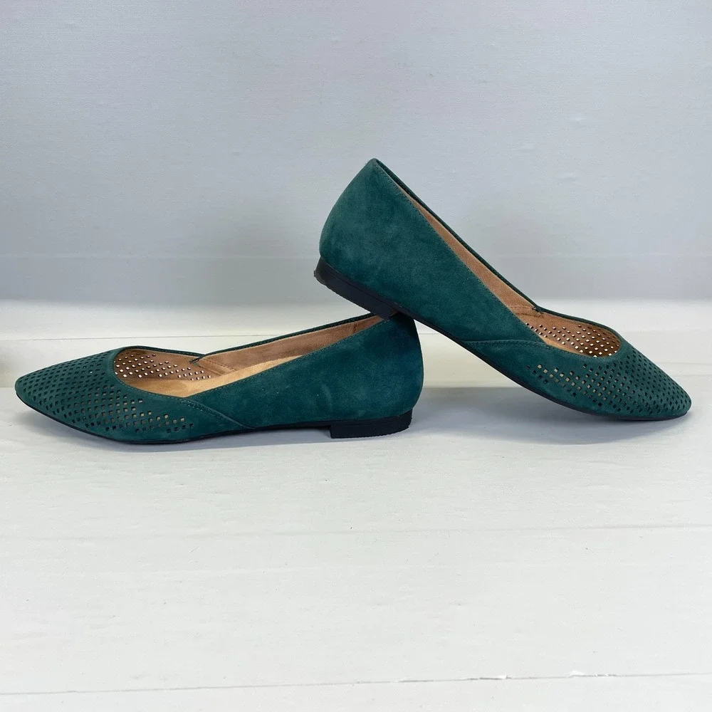 Vionic Posey Shoes Womens Size 8 Green Suede Slip On Pointed Toe Ballet Flats